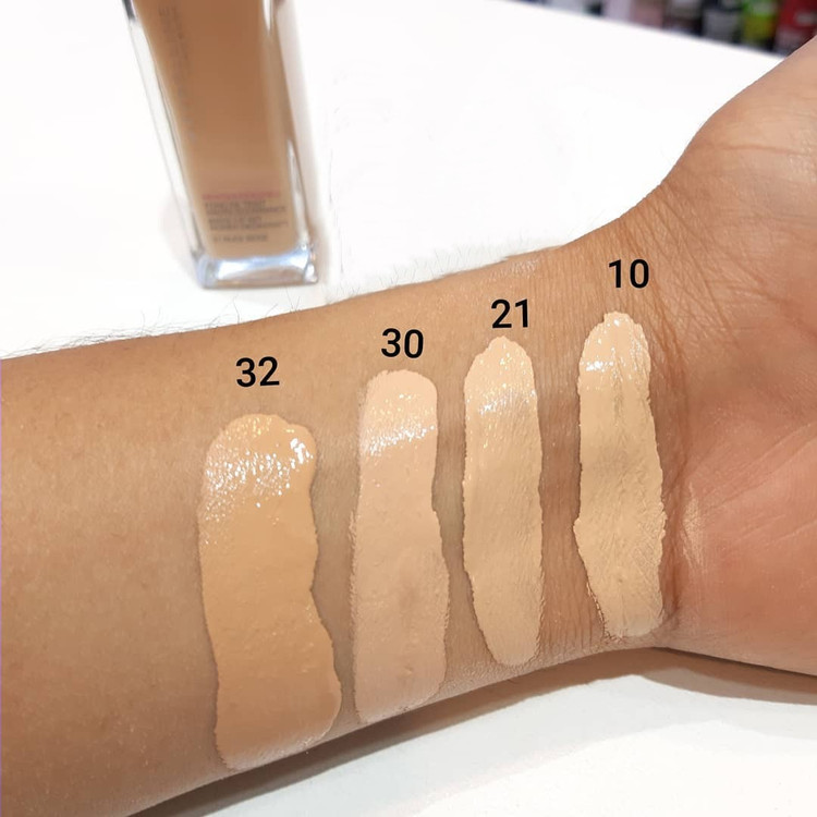کرمپودر سوپر استی میبلین شماره 21و 30ساعته Maybellin Super Stay میبلین