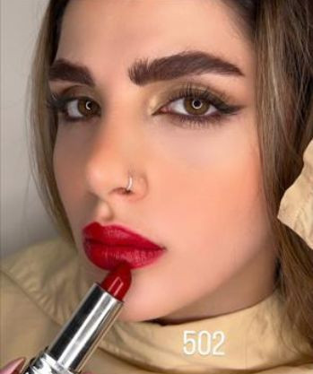 رژلب استودیو مات زرشکی دی ام جی ام شماره502 DMGM Studio Matte Long lasting lipstick